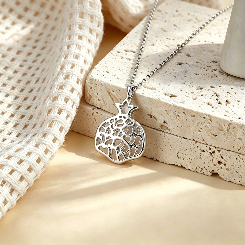 Collier grenade Shema Israël argenté